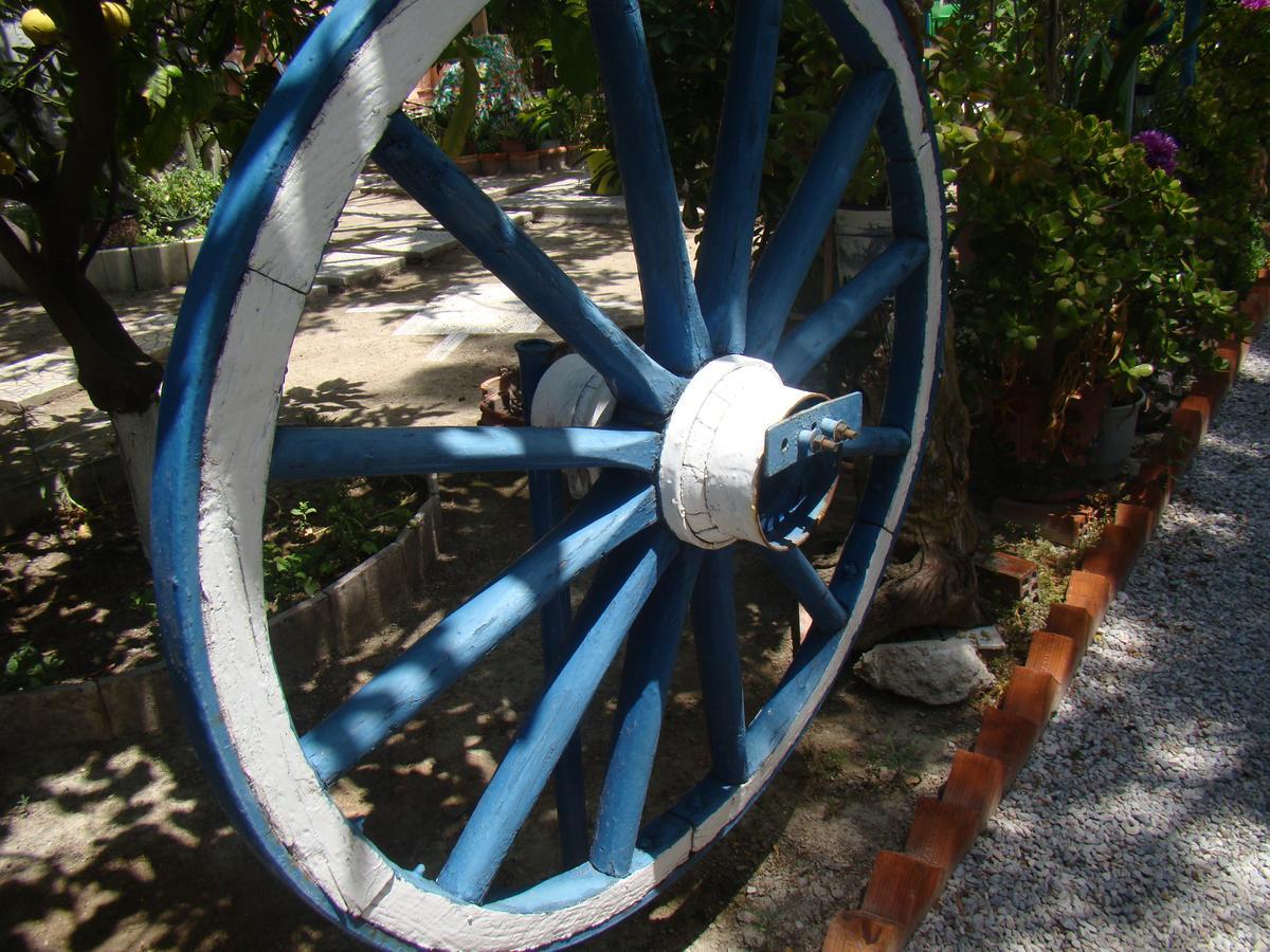 Kalokenti Studios Aegina Buitenkant foto
